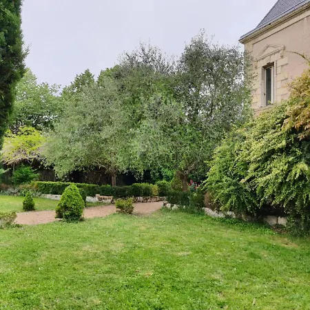 לינה וארוחת בוקר De Souza