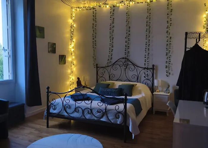 Oda ve Kahvaltı De Souza 3*